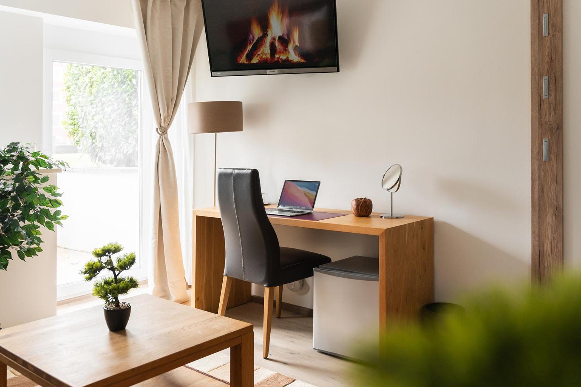 Hotel Vier Jahreszeiten Therme & Kliniken Bad Krozingen Naehe Freiburg & Schwarzwald Ideal Fuer Wellness Kur & Business Ausfluege 24H Check In- Wlan & Parken Gratis Zewnętrze zdjęcie