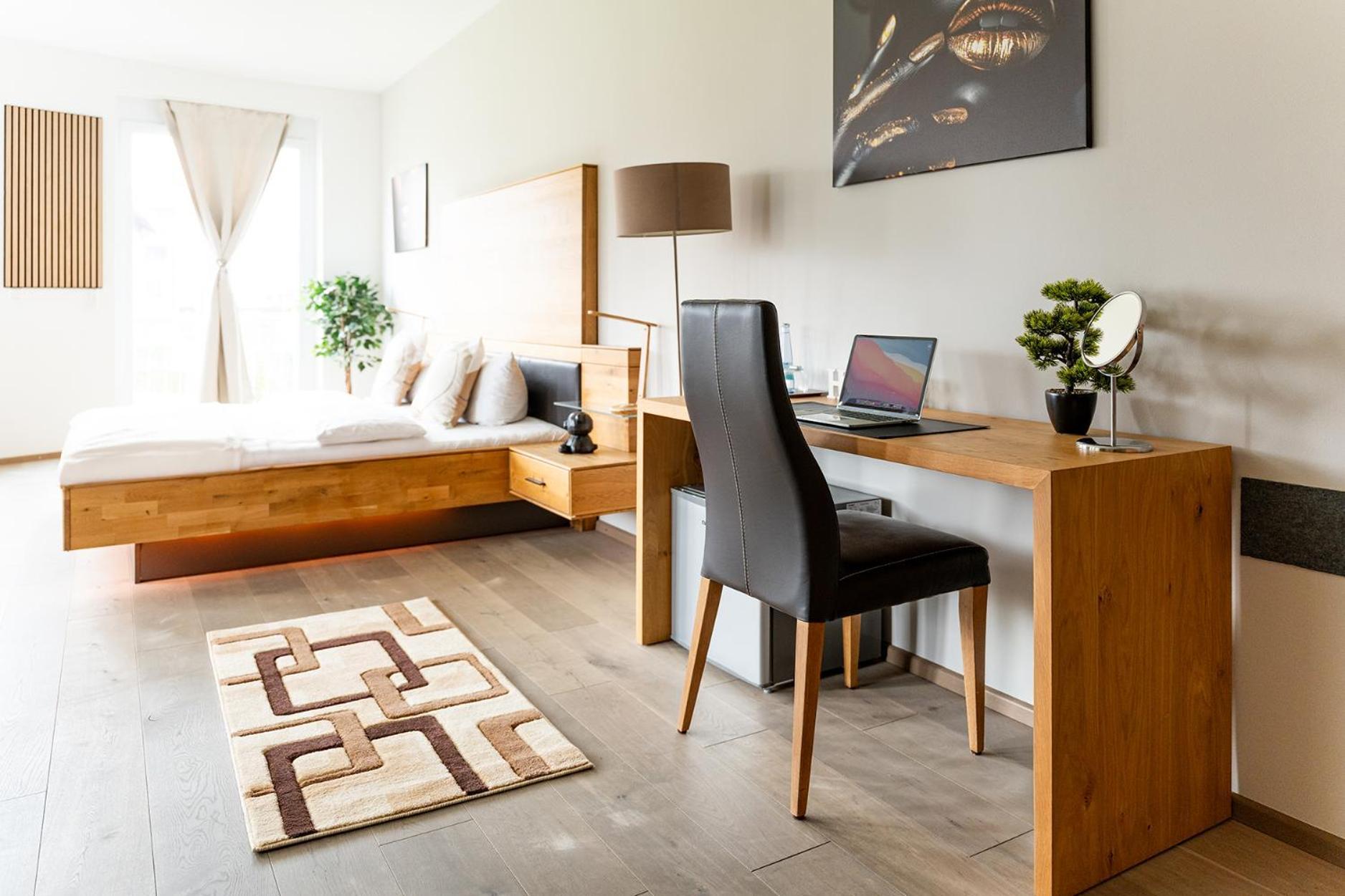 Hotel Vier Jahreszeiten Therme & Kliniken Bad Krozingen Naehe Freiburg & Schwarzwald Ideal Fuer Wellness Kur & Business Ausfluege 24H Check In- Wlan & Parken Gratis Zewnętrze zdjęcie